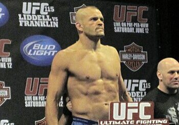 350px-Chuck_Liddell_weighs_in_UFC_115